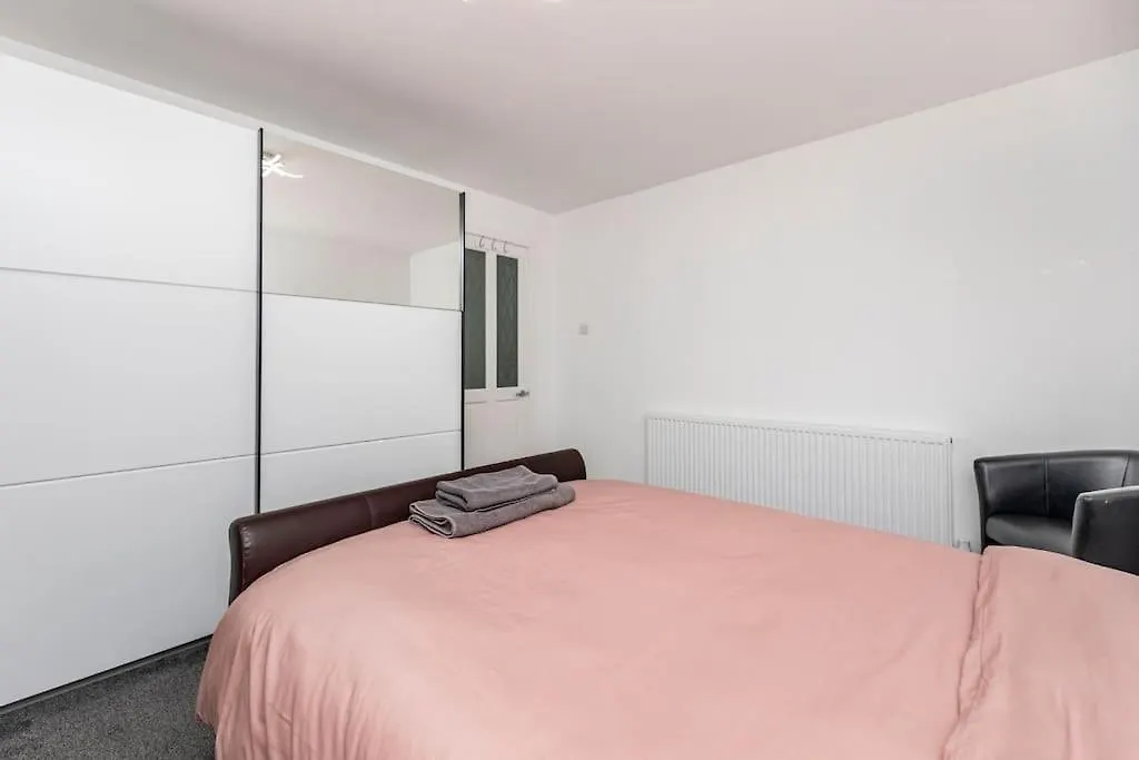 Villa Luxurious Detached Bungalow Batley
