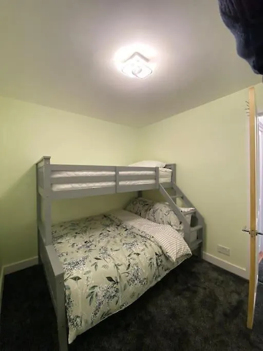 Villa Luxurious Detached Bungalow Batley